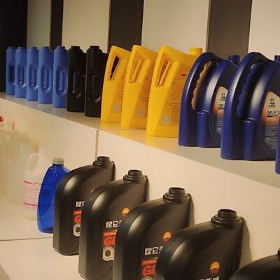 কেনা 1-5L সম্পূর্ণ স্বয়ংক্রিয় লুব্রিকেন্ট ফিলিং লাইন 1000-5000BPH 1000ml-5000ml online manufacture